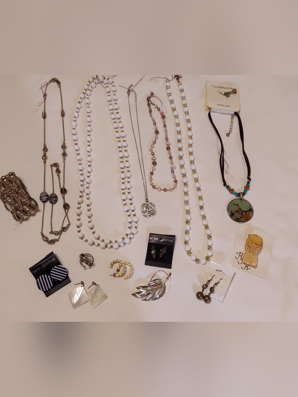 Jewelry Bundle Lot, Vintage & New, 16 Pieces, Necklaces, Earrings, Bracelet,Pins